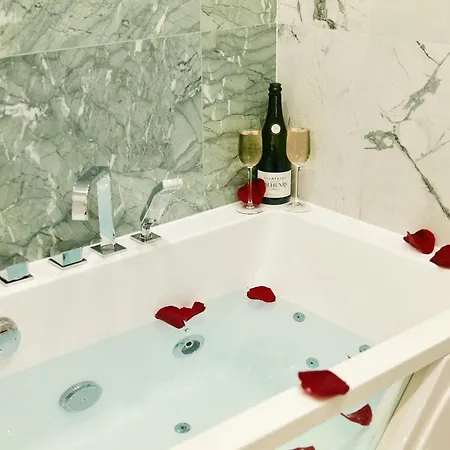 Lavie Maison Ac Hot Tub パリ